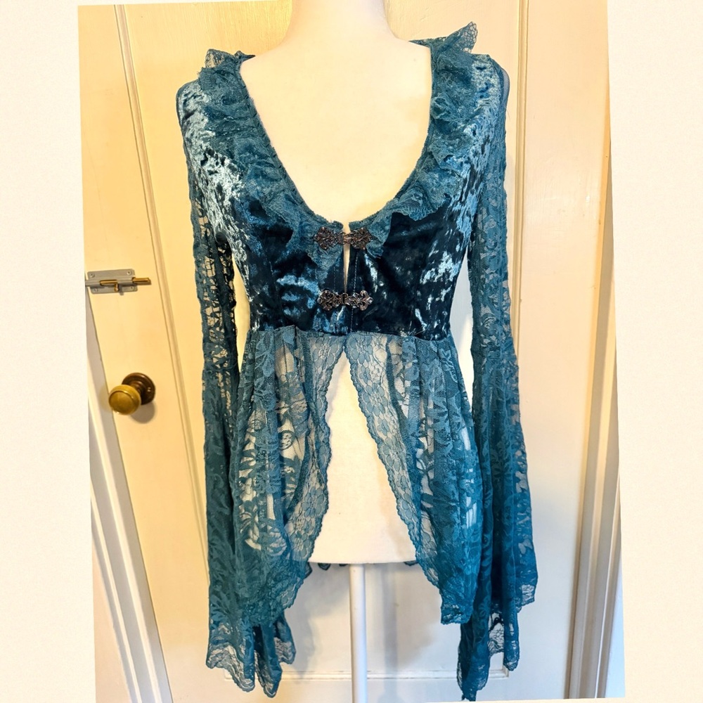 SOLD -Teal lace velvet princess top